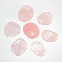 Roosast kvartsist lapik kivi (1 tk)